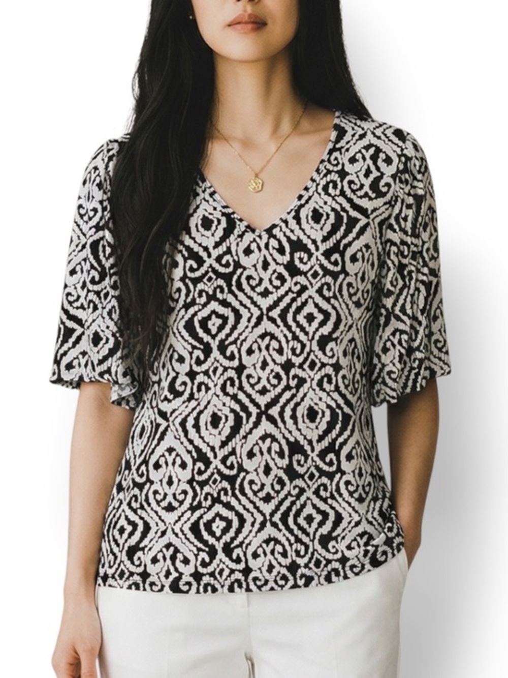 4/$20 Chico’s Black White Ikat Print V Neck Flutter Sleeve Top Size 0 4 S